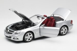 Mercedes SL 500 R230 Kabrioletas Iridium Sidabrinis Minichamps 1:18 B66962388 Metalas - nuotrauka 2 iš 8