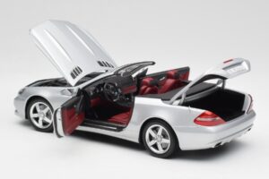 Mercedes SL 500 R230 Kabrioletas Iridium Sidabrinis Minichamps 1:18 B66962388 Metalas - nuotrauka 5 iš 8