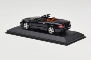 Mercedes SL R230 Juodas Minichamps 1:43 B66961922 Metalas - nuotrauka 3 iš 4