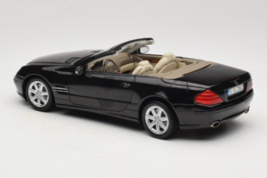Mercedes SL R129 Juodas Minichamps 1:18 B66962171 Metalas - nuotrauka 9 iš 11