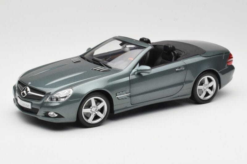 Mercedes SL R230 Amiant Green Minichamps 1:18 B66962389 Metalas