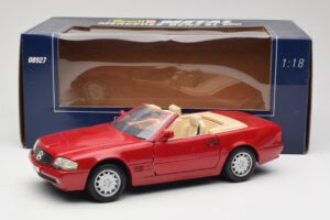 Mercedes SL500 R129 Raudonas Revell 1:18 08927 Metalas - nuotrauka 8 iš 8