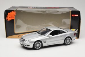 Mercedes SL55 AMG R230 Sidabrinis Maisto 1:18 36894 Metalas - nuotrauka 8 iš 8