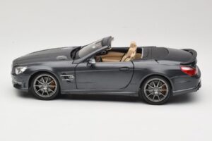 Mercedes SL65 AMG Black Series R230 Matte Black Maisto 1:18 36198 Metalas - nuotrauka 4 iš 8