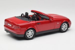 Mercedes SLK 230 R170 Raudonas Maisto 1:18 56023 Metalas - nuotrauka 4 iš 9