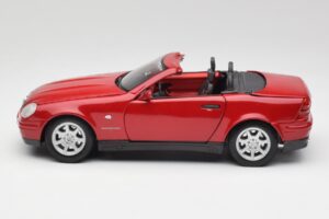 Mercedes SLK 230 R170 Raudonas Maisto 1:18 56023 Metalas - nuotrauka 5 iš 9