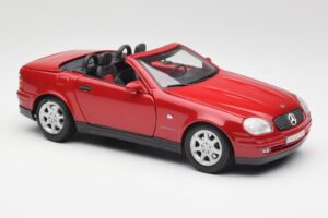 Mercedes SLK 230 R170 Raudonas Maisto 1:18 56023 Metalas - nuotrauka 7 iš 9