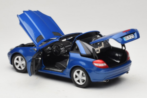 Mercedes SLK R171 Blue Metallic Minichamps 1:18 100033131 Metalas - nuotrauka 6 iš 11