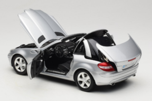 Mercedes SLK R171 Sidabrinis Minichamps 1:18 B66962318 Metalas - nuotrauka 6 iš 9