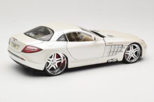 Mercedes SLR McLaren C199 Baltas Maisto 1:18 31068 Metalas - nuotrauka 3 iš 8