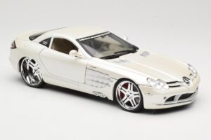 Mercedes SLR McLaren C199 Baltas Maisto 1:18 31068 Metalas - nuotrauka 6 iš 8