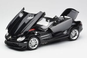 Mercedes SLR McLaren Roadster R199 Crystal Galaxit Juodas Minichamps 1:18 B66961004 Metalas - nuotrauka 2 iš 8
