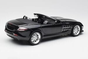 Mercedes SLR McLaren Roadster R199 Crystal Galaxit Juodas Minichamps 1:18 B66961004 Metalas - nuotrauka 3 iš 8