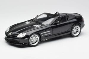 Mercedes SLR McLaren Roadster R199 Crystal Galaxit Juodas Minichamps 1:18 B66961004 Metalas