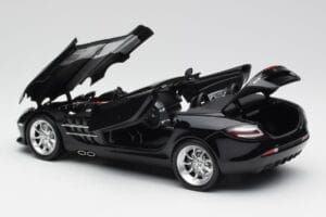 Mercedes SLR McLaren Roadster R199 Crystal Galaxit Juodas Minichamps 1:18 B66961004 Metalas - nuotrauka 5 iš 8