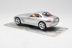 Mercedes SLR Vision Sidabrinis Riboto Leidimo Su Aliuminio Pagrindu Bburago 1:18 B66962102 Metalas - nuotrauka 7 iš 8