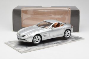 Mercedes SLR Vision Sidabrinis Riboto Leidimo Su Aliuminio Pagrindu Bburago 1:18 B66962102 Metalas - nuotrauka 8 iš 8