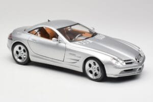Mercedes SLR Vision Liquid Sidabrinis Maisto 1:18 B66962101 Metalas - nuotrauka 6 iš 8
