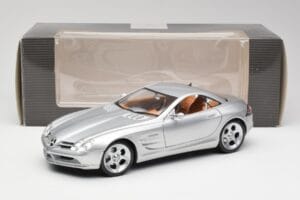 Mercedes SLR Vision Liquid Sidabrinis Maisto 1:18 B66962101 Metalas - nuotrauka 8 iš 8