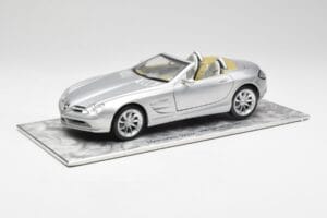 Mercedes SLR Vision Roadster Liquid Sidabrinis Maisto 1:18 B66963208 Metalas