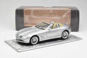 Mercedes SLR Vision Roadster Liquid Sidabrinis Maisto 1:18 B66963208 Metalas - nuotrauka 8 iš 8