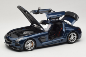 Mercedes SLS AMG Black Series Daytona Blue Metallic Minichamps 1:18 110033026 Metalas - nuotrauka 2 iš 8