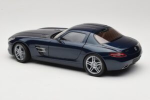 Mercedes SLS AMG C197 Blue Metallic Minichamps 1:18 100039021 Metalas - nuotrauka 7 iš 8