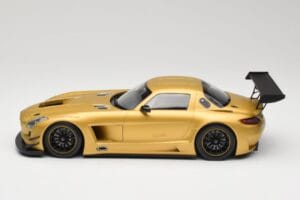 Mercedes AMG SLS C197 GT3 Street Auksinis Minichamps 1:18 151113106 Metalas - nuotrauka 3 iš 6