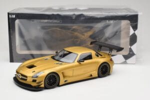 Mercedes AMG SLS C197 GT3 Street Auksinis Minichamps 1:18 151113106 Metalas - nuotrauka 6 iš 6