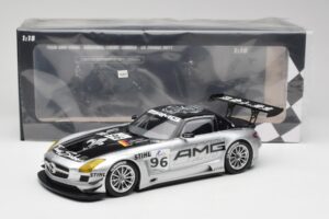 Mercedes AMG SLS C197 GT3 Team AMG China #96 M. Hakkinen / C. Cheng Zhuhai 6th 2011 Minichamps 1:18 151113196 Metalas - nuotrauka 6 iš 6