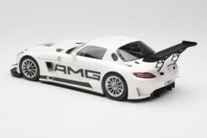 Mercedes AMG SLS C197 GT3 Street Baltas Minichamps 1:18 151123107 Metalas - nuotrauka 5 iš 6