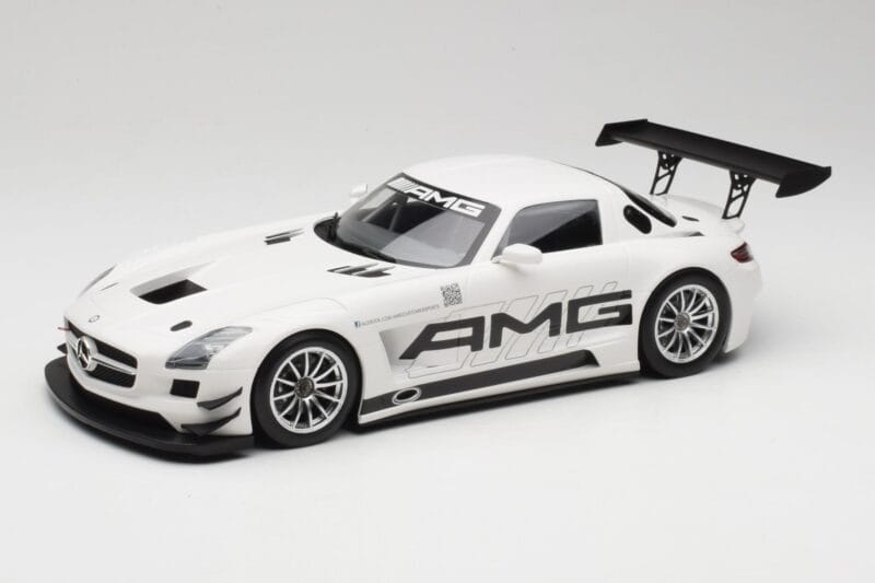 Mercedes AMG SLS C197 GT3 Street Baltas Minichamps 1:18 151123107 Metalas