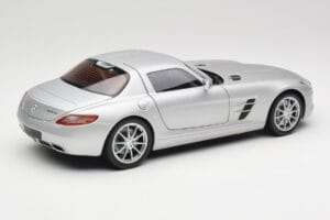 Mercedes SLS AMG C197 Iridium Sidabrinis Minichamps 1:18 100039026 Metalas - nuotrauka 3 iš 8