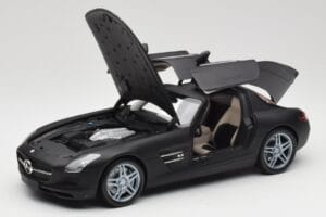 Mercedes SLS AMG C197 Matte Black Minichamps 1:18 100039027 Metalas - nuotrauka 2 iš 8