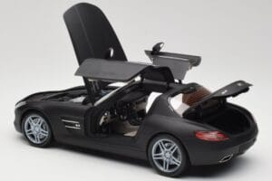 Mercedes SLS AMG C197 Matte Black Minichamps 1:18 100039027 Metalas - nuotrauka 5 iš 8