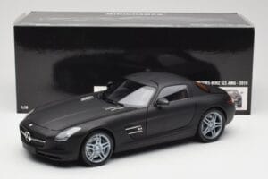 Mercedes SLS AMG C197 Matte Black Minichamps 1:18 100039027 Metalas - nuotrauka 8 iš 8