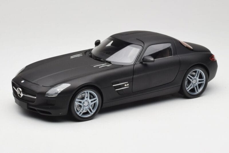 Mercedes SLS AMG C197 Matte Black Minichamps 1:18 100039027 Metalas