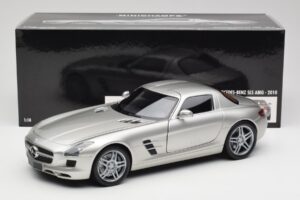 Mercedes SLS AMG C197 Matt Sidabrinis Minichamps 1:18 100039029 Metalas - nuotrauka 8 iš 8