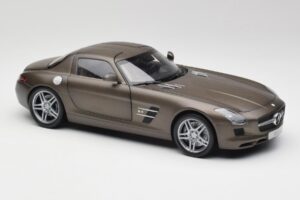 Mercedes SLS AMG C197 Monza Pilkas Minichamps 1:18 B66960044 Metalas - nuotrauka 6 iš 8
