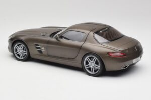 Mercedes SLS AMG C197 Monza Pilkas Minichamps 1:18 B66960044 Metalas - nuotrauka 7 iš 8