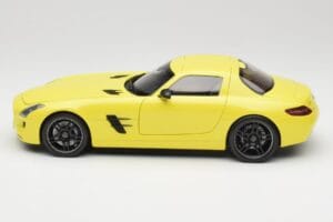 Mercedes SLS AMG C197 Geltonas Minichamps 1:18 100039022 Metalas - nuotrauka 4 iš 8
