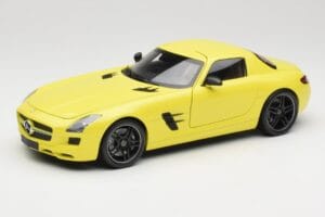 Mercedes SLS AMG C197 Geltonas Minichamps 1:18 100039022 Metalas