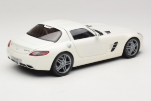 Mercedes SLS AMG Designo Mystic White Museum Edition Minichamps 1:18 B66055551 Metalas - nuotrauka 3 iš 8