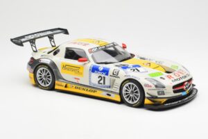 Mercedes SLS AMG GT3 #21 Rowe Racing Arnold / Roloff / Seyffarth / Jäger ADAC 24 Hours Nürburgring 2013 Minichamps 1:18 15113 - nuotrauka 4 iš 6