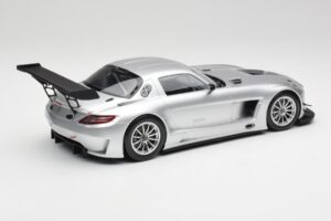 Mercedes SLS AMG GT3 C197 Street Sidabrinis Minichamps 1:18 151113100 Metalas - nuotrauka 2 iš 6