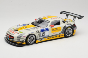 Mercedes SLS AMG GT3 #21 Rowe Racing M. Hartung / N. Heyer ADAC 24 Hours Nurburgring 2013 Minichamps 1:18 151133121 Metalas