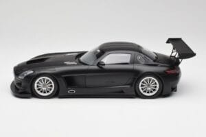 Mercedes SLS AMG GT3 C197 Street Matinis Juodas Minichamps 1:18 151113101 Metalas - nuotrauka 3 iš 6