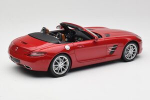 Mercedes SLS AMG R197 Roadster Le Mans Raudonas Minichamps 1:18 100039030 Metalas - nuotrauka 3 iš 8