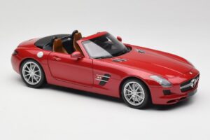 Mercedes SLS AMG R197 Roadster Le Mans Raudonas Minichamps 1:18 100039030 Metalas - nuotrauka 6 iš 8