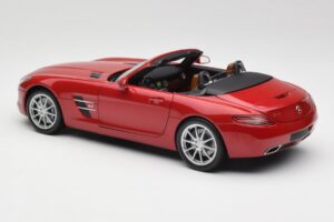 Mercedes SLS AMG R197 Roadster Le Mans Raudonas Minichamps 1:18 100039030 Metalas - nuotrauka 7 iš 8
